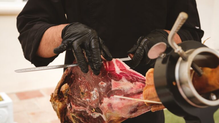 como cortar un jamón